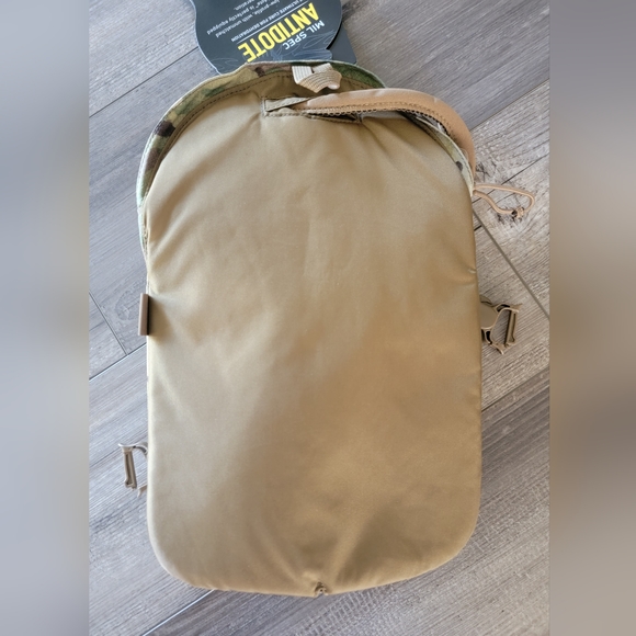 New With Tags Camelbak Armorbak in Multi Cam - Picture 2 of 3